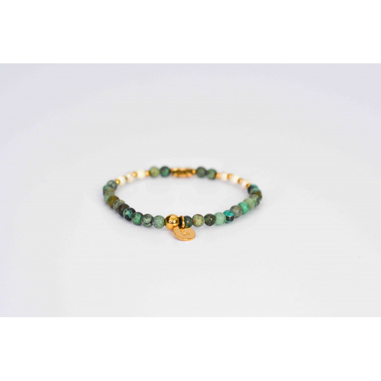 Bracelet LINA Simple  Motif Papillon en Turquoise d'Afrique et Howlite
