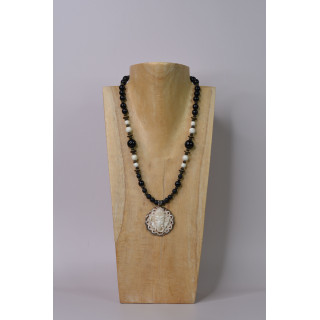 Collier Ethnique - Petit Modèle Ganesh - Onyx noire et Howlite