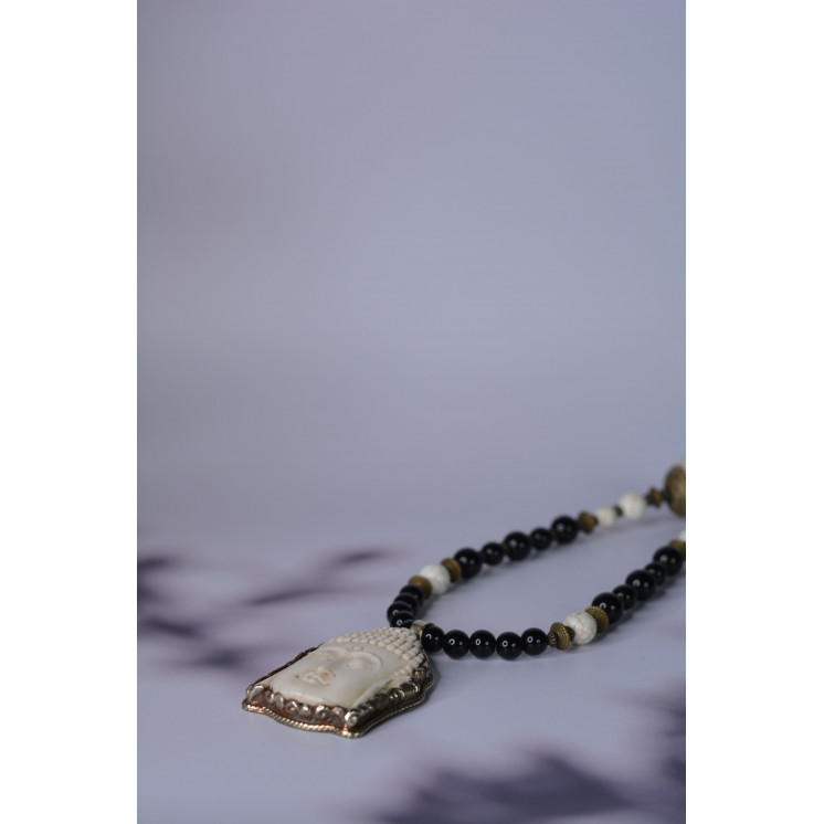 Collier Ethnique - Grand Modèle Tête de Bouddha - Onyx noire  Howlite